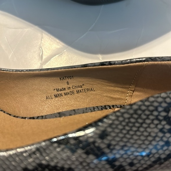 Riverberry Grey Snake Print Women’s 6 KATYO1 Kitten Heels Y2K Alternative - Picture 4 of 6